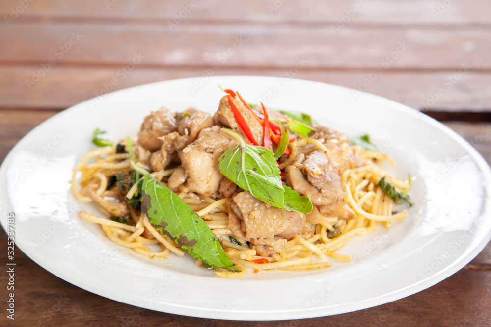 Spaghetti stir fried spicy thai pad ki mao chicken Spaghetti stir fried spicy thai pad ki mao chicken