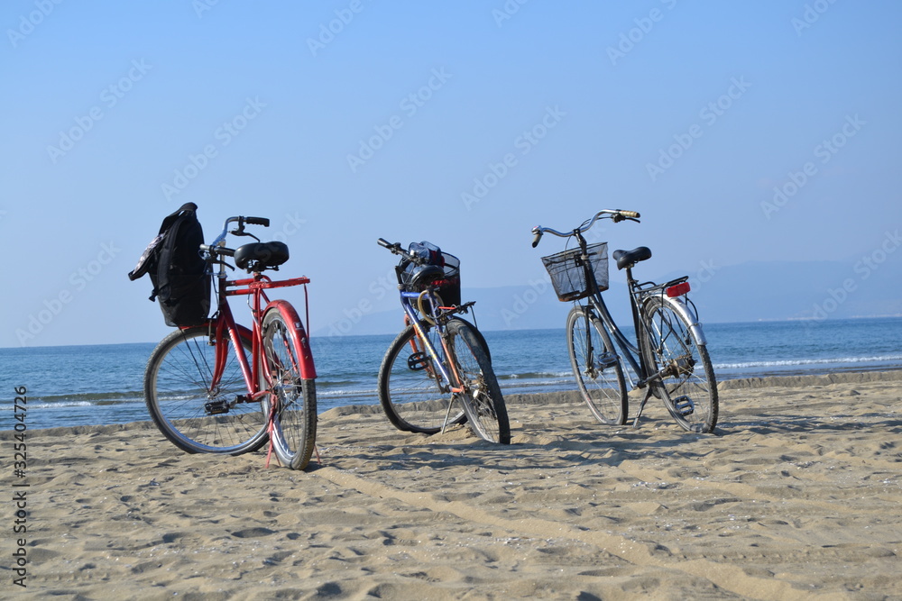 Fototapeta premium bike on the beach