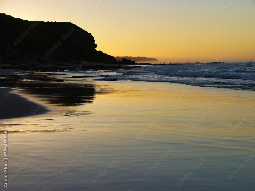 Obraz premium fisherman's on the beach at sunrise - Garden Route, South Africa