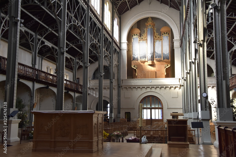 Naklejka premium église notre-dame du travail, rParis