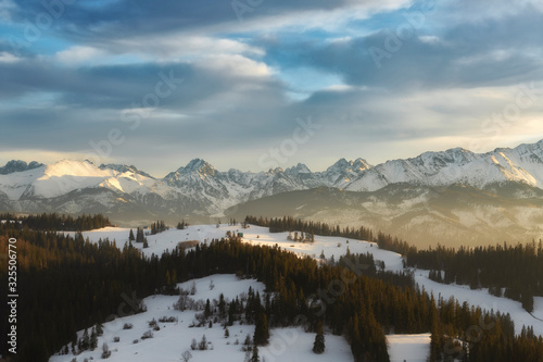 Fototapeta Naklejka Na Ścianę i Meble -  Beautiful landscape of mountains during winter - Polish Tatras mountains