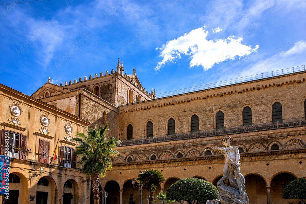 Fototapeta premium モンレアーレ大聖堂