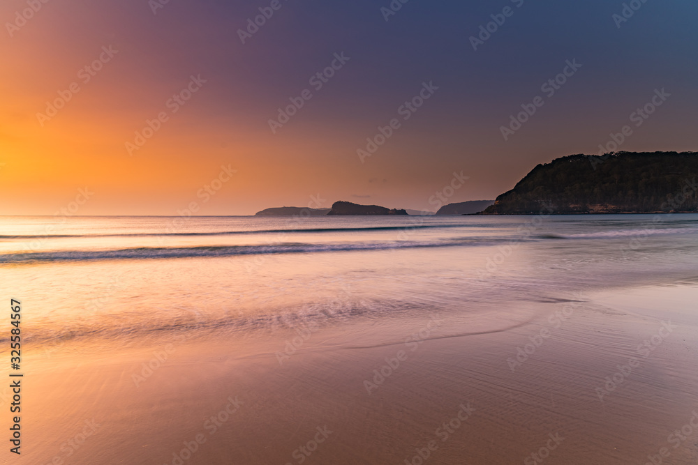 Fototapeta premium Hot Summer Sunrise Seascape