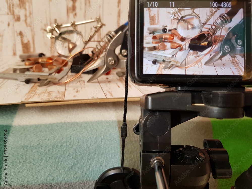 Photographing locksmith tools on the camera