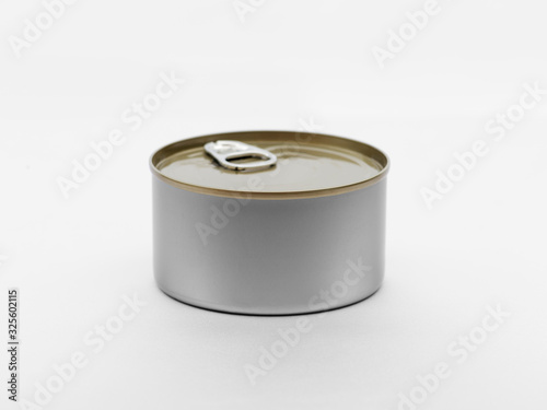 Boîte de conserve de thon