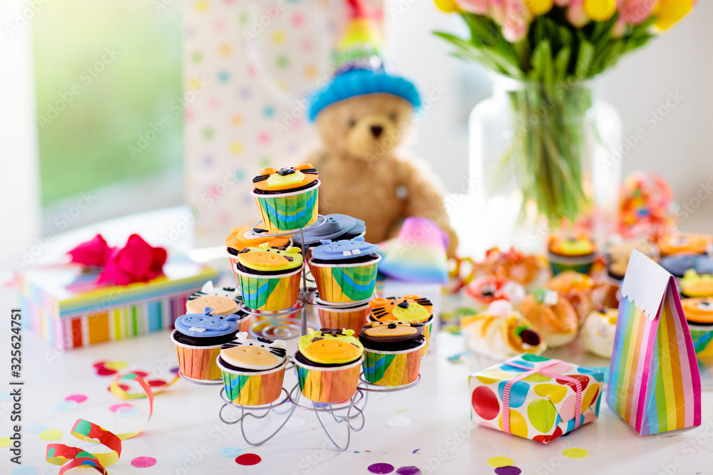 Cupcakes for kids birthday, child jungle party.