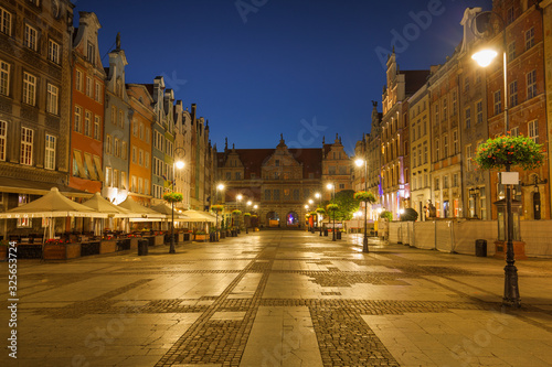 View of the main streets of the old cities of Gdańsk