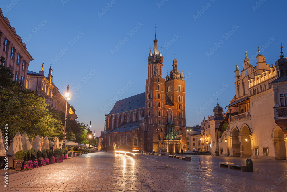 Obraz widok na przepiękną krakowską starówkę wieczorem
