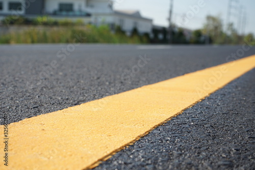 Yellow line color on the road surface