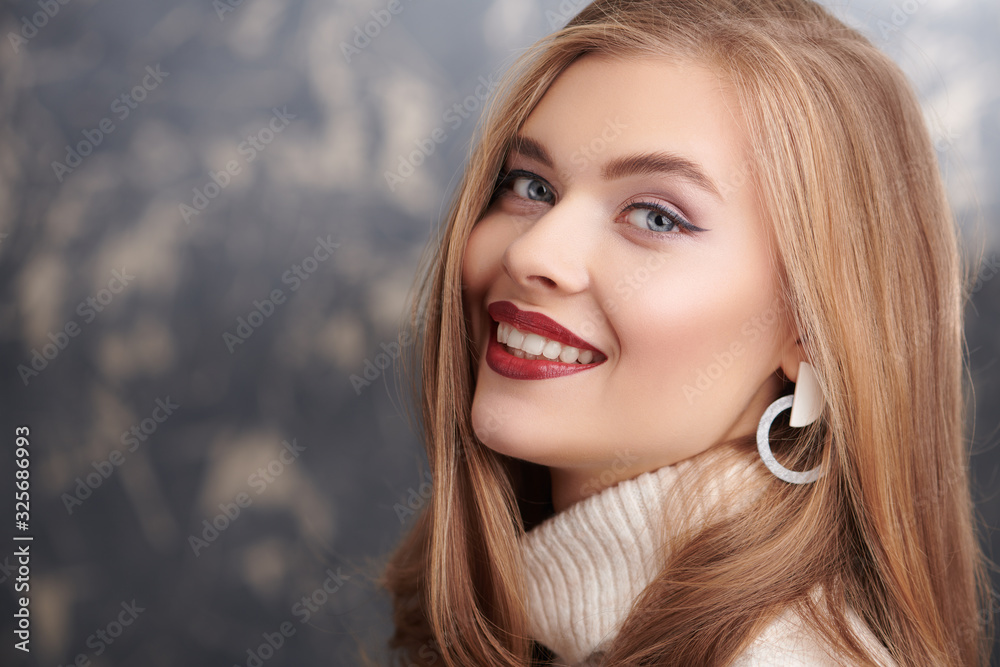 charming smiling model charming smiling model