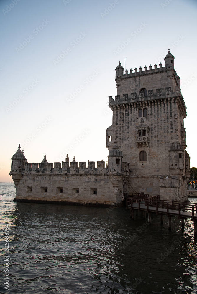 castle in lisbon portugal