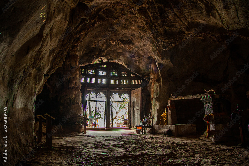 Pak Ou Caves, Luang Prabang, Laos