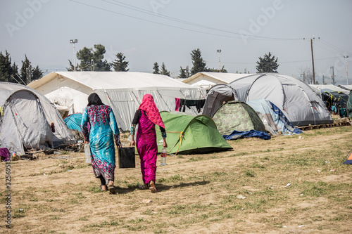 Obraz na plátne Greece, Idomeni (border with Macedonia), March 22nd 2016: the biggest refugee camp in Europe at that time, hosting up to 11