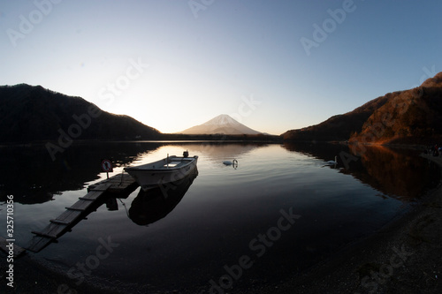 Morning Silent lake 