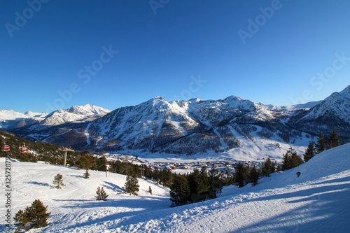 Panaromic View from mountain top - skiing - Montgenèvre, France  © Ian Murdoch