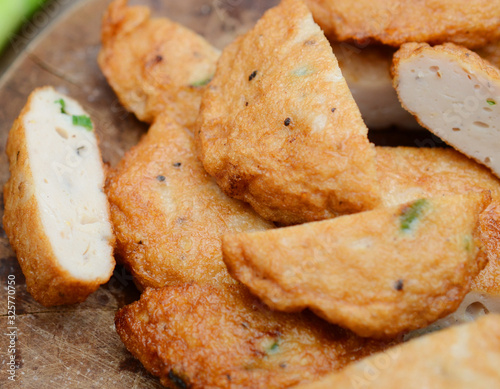 Принти на полотні Cutting tasty hot fishcakes meal