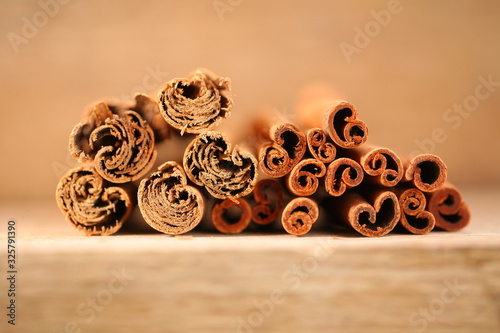 ceylon cinnamon and cassia bark .external differences