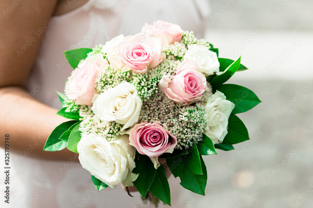 Wedding bouquet of flowers and red Wedding bouquet of flowers and red