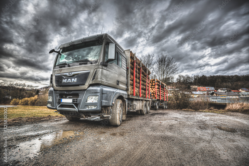 Man timber truck deals