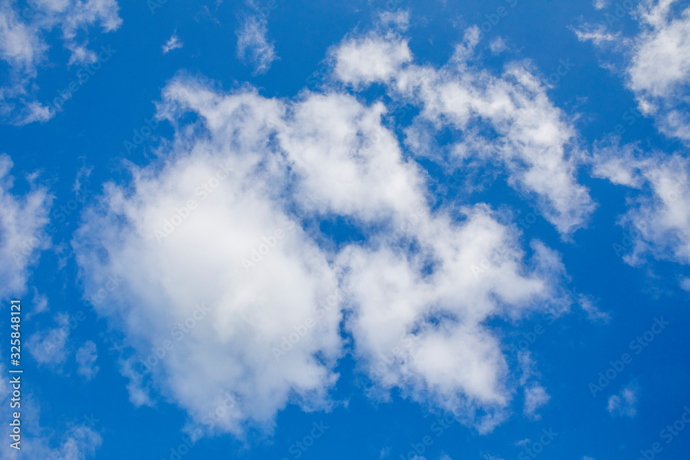 Fototapeta premium Blue sky with white clouds