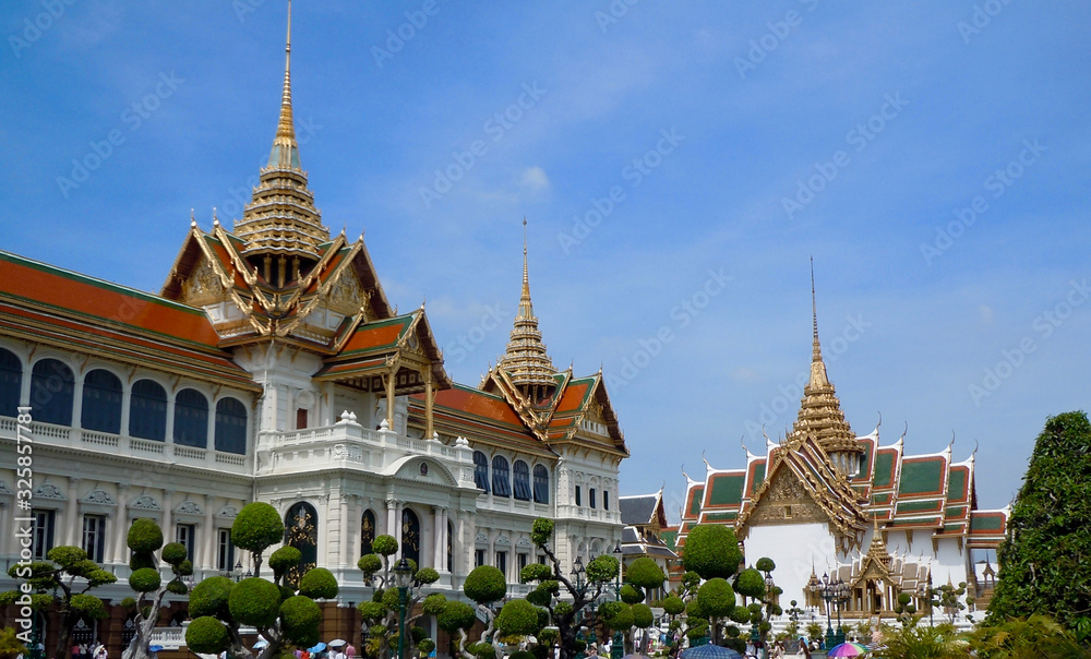 Fototapeta premium Phra Borom Maha Ratcha Wang Bangkok in Thailand - BKK