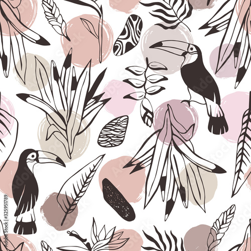 Tropical seamless pattern with toucans. Vector background.