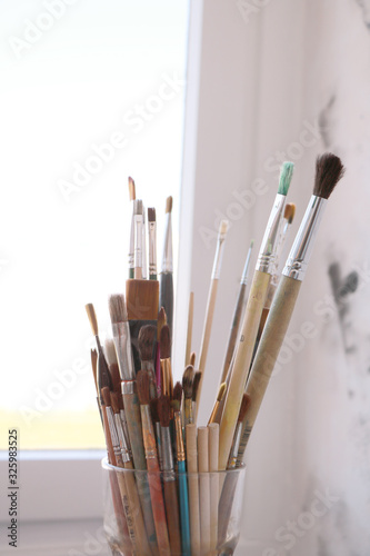  photo in the studio for drawing, brushes