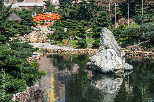 Canvas Print See im Nan Lian Garden von Hongkong