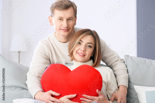 Beautiful couple with red h...