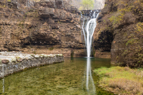 Autumn scenery of tongtian gorge photo