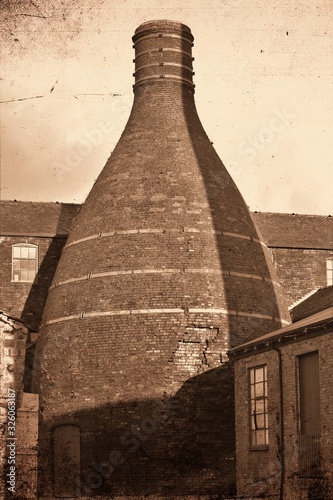 Pottery bottle kiln
