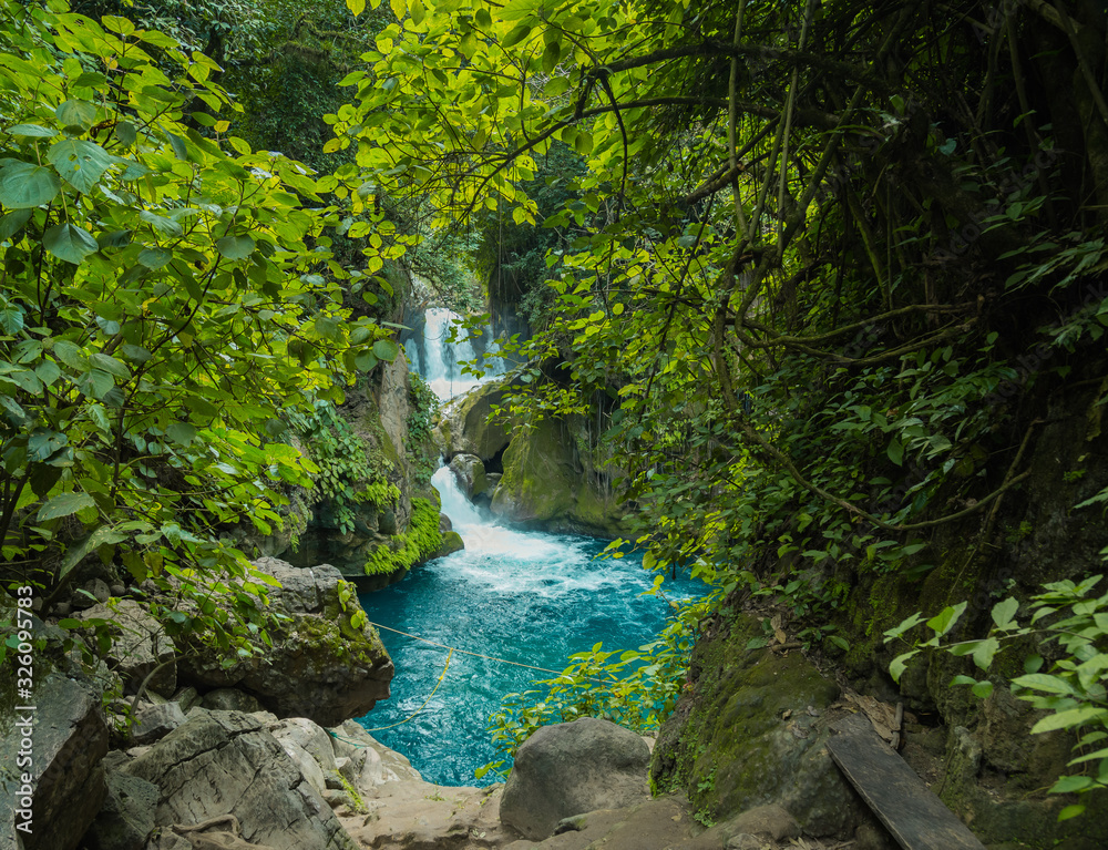 Fototapeta premium river beautiful Waterfalls of Tamasopo san luis potosi mexico