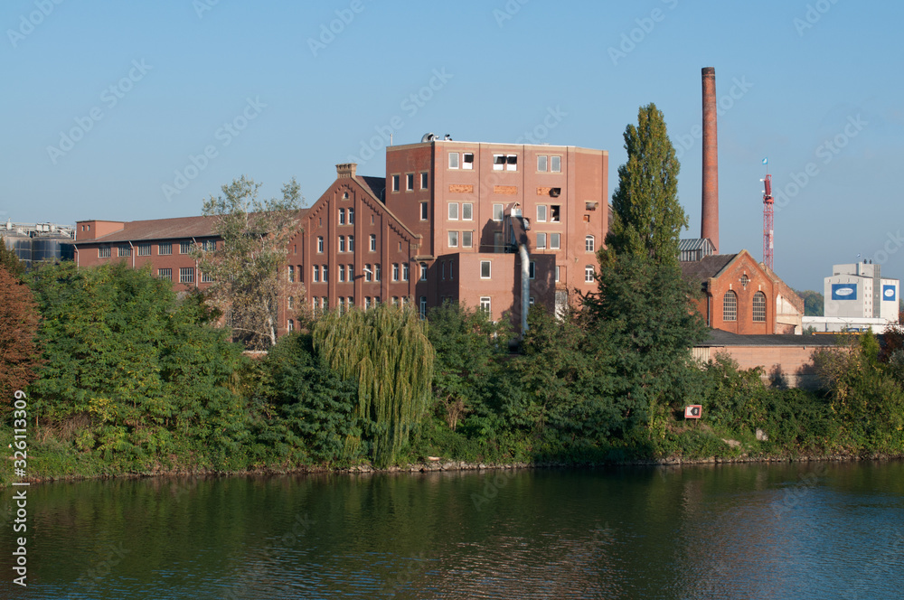 Fototapeta premium Industriegebäude in Heilbronn