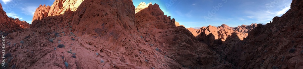 Fototapeta premium Panorama Inside Valley of Fire