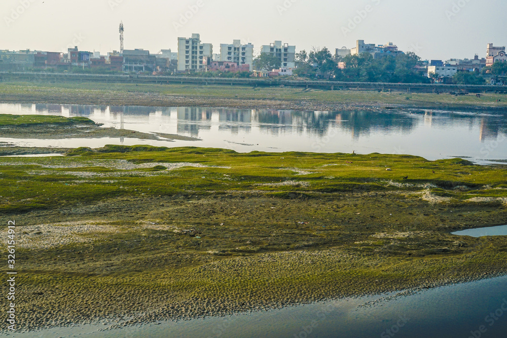 Fototapeta premium ヤムナー川と夕景（インド・アグラ）