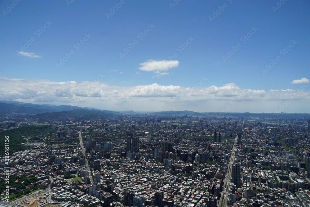 台北１０１から見える台北の街並みと青空