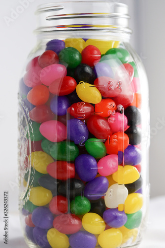 Guess the number of jelly beans in the glass jar