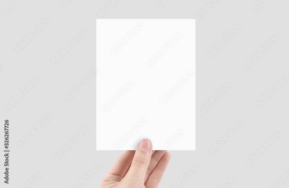 Fototapeta premium hand holding blank card
