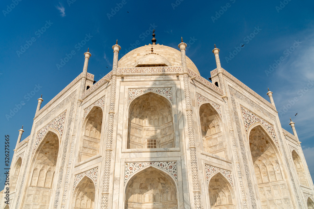 view of taj mahal frontal with blue clear sky