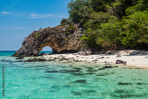 Bild auf Leinwand Beautiful beach at Talang Island, Satun, Thailand