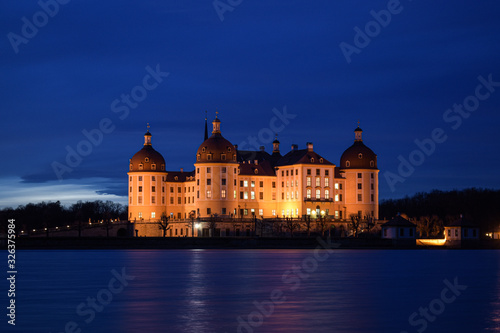 Blaues Schloss © PIXVisions