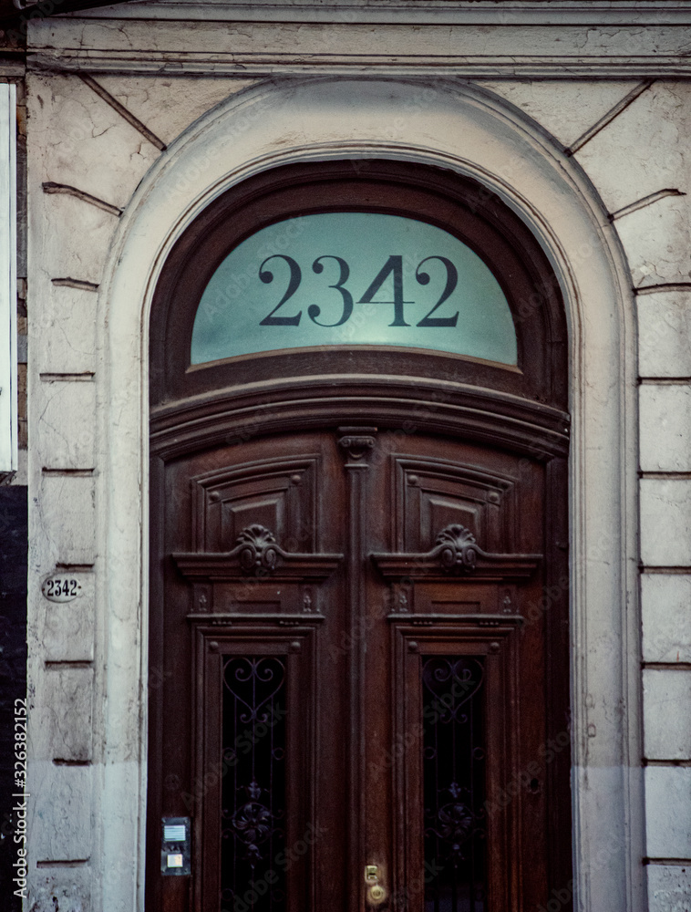 Elegant Classic Architecture Facades in Buenos Aires Elegant Classic Architecture Facades in Buenos Aires