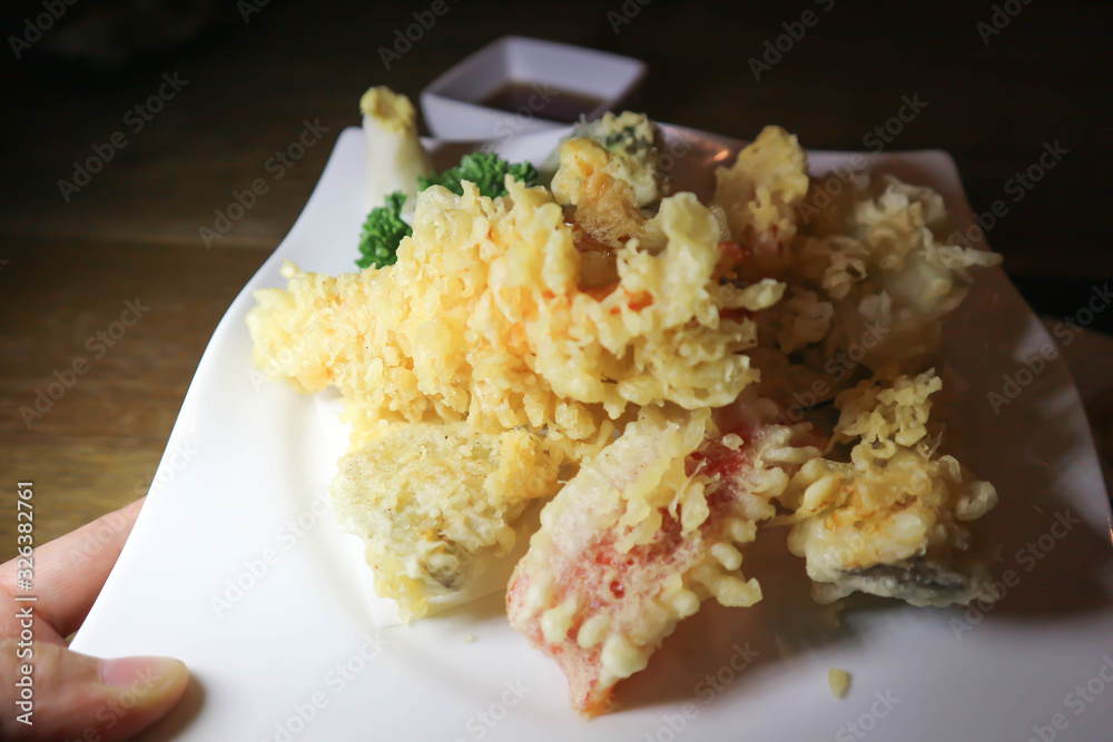 tempura, fried vegetable or vegetable tempura