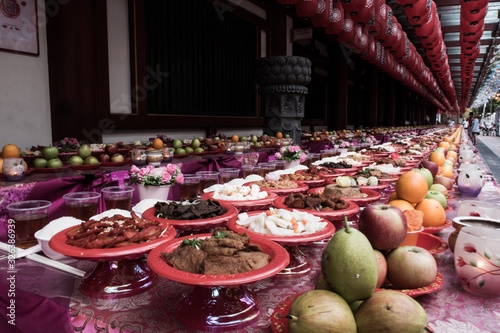 buddhism oblation chinatown singapore temple