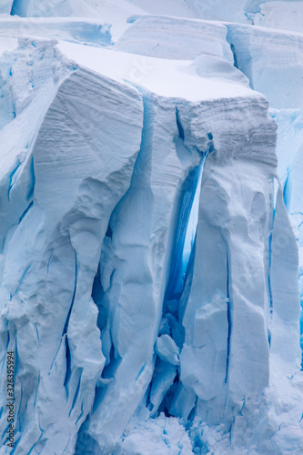 Crevasse ice