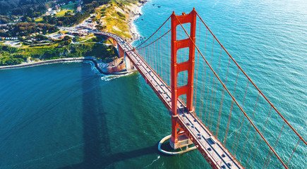 Canvas schilderij Golden Gate Bridge Luchtfoto brug boven San Francisco baai  © Tierney
