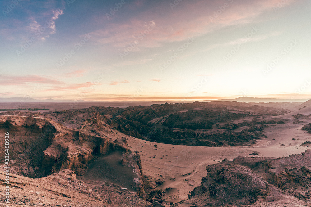 Exploring the valle de la luna Exploring the valle de la luna