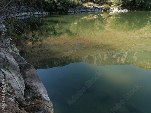 Lago Espejo en Antequera provincia de Malaga Andalucia, España