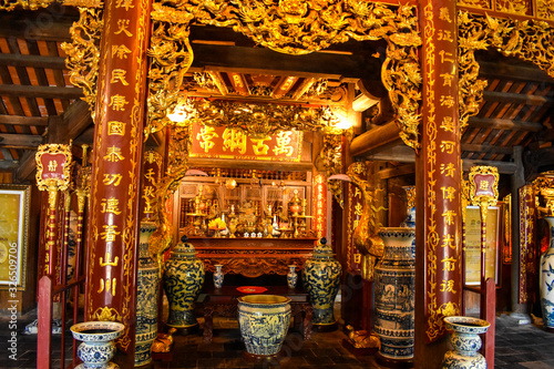 interior of buddhist temple ©  Diego Prieri