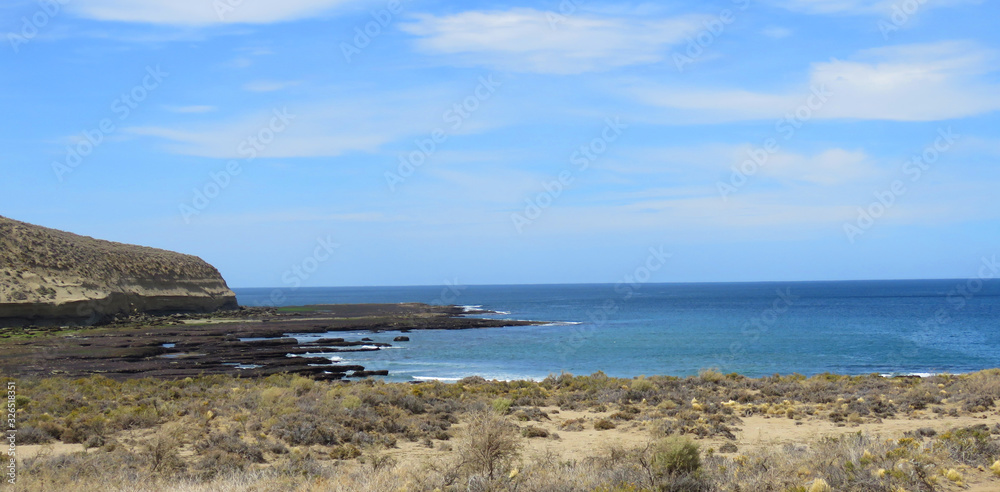 mar azul al océano profundo